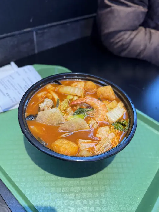 Qing Shu Spicy Hot Pot 青蔬麻辣烫 1