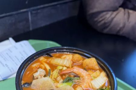 Qing Shu Spicy Hot Pot 青蔬麻辣烫