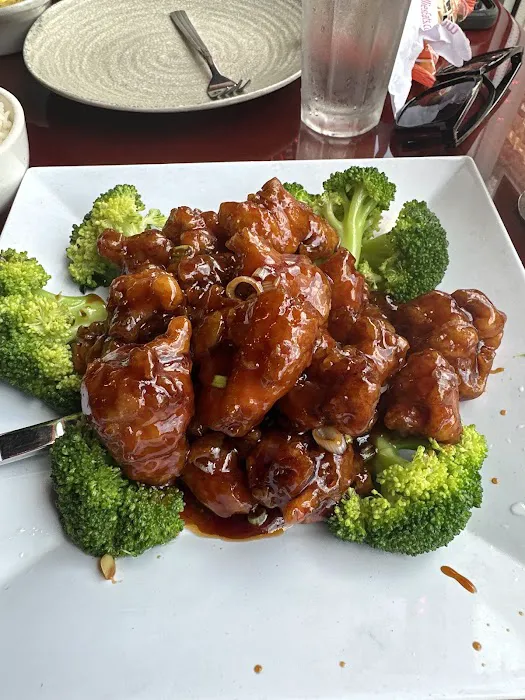 Ollie’s Chinese Noodle Shop & Grill (成都印象) 7