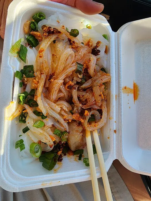 Yunnan Restaurant 云南过桥园 7