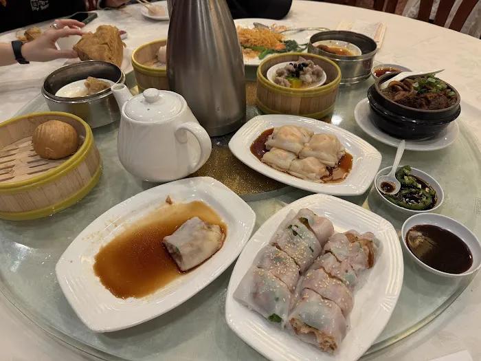 Monterey Palace Restaurant 9