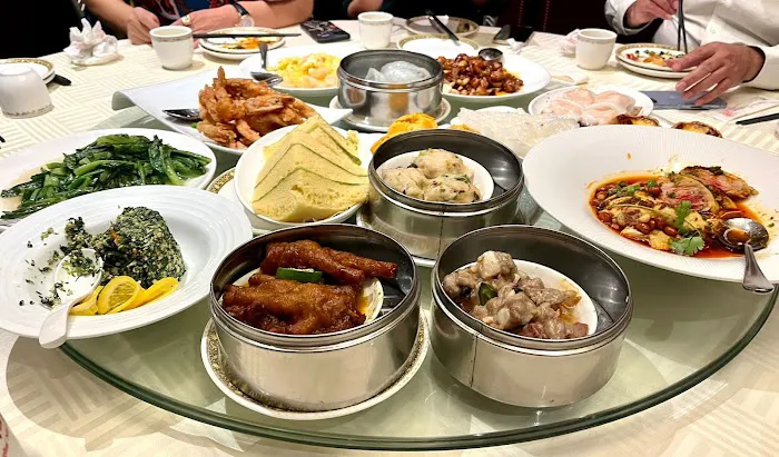 Shanghai No 1 Seafood Village 10