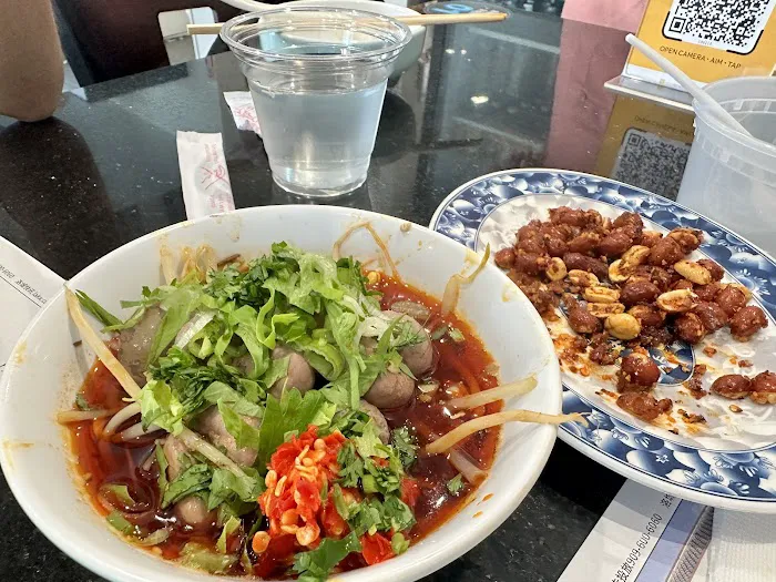 FUDUODUO PLATEFUL SPICY HOT POT 福多多盘盘麻辣烫 5