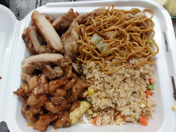 Ying's Chinese Food 4
