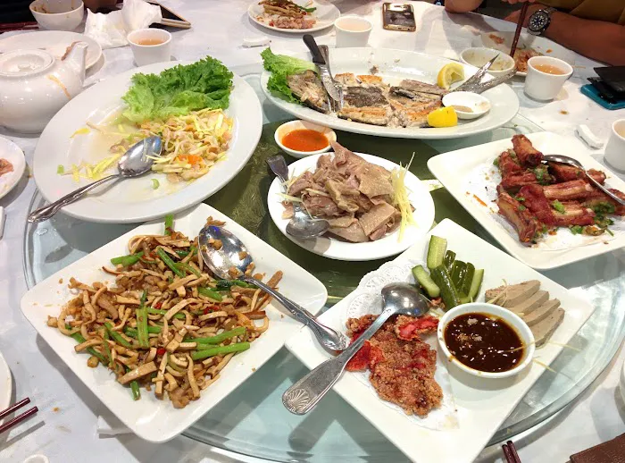 Fishing Boat Chinese Cuisine 3