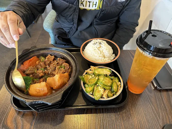 Ikka Sizzling Pot 8