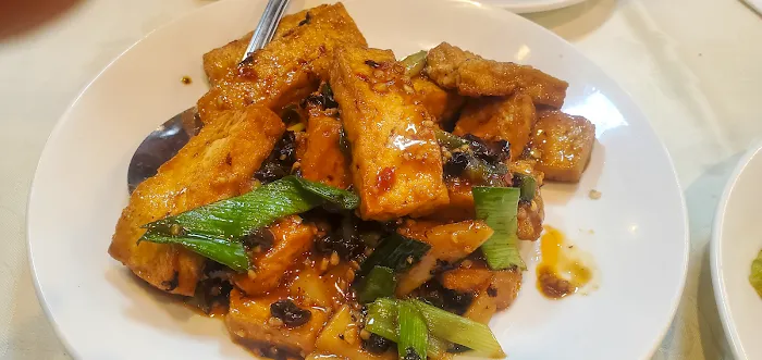 LT Shanghai Restaurant 10
