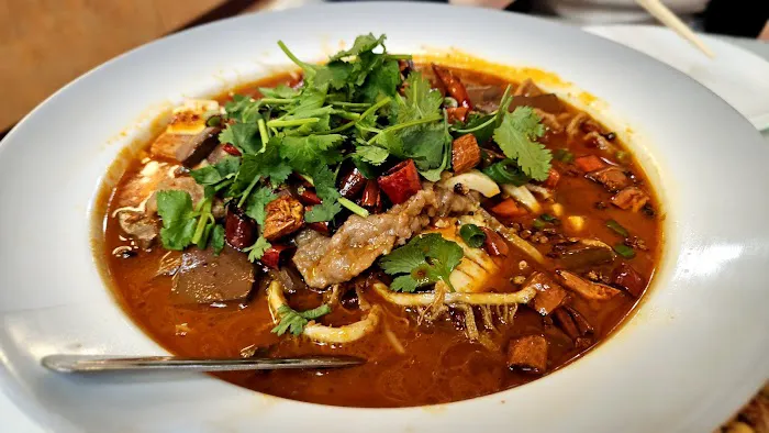 Sichuan Sizzling 龙腾轩 1