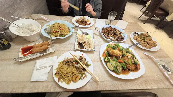 Cachanilla Chinese Restaurant 4