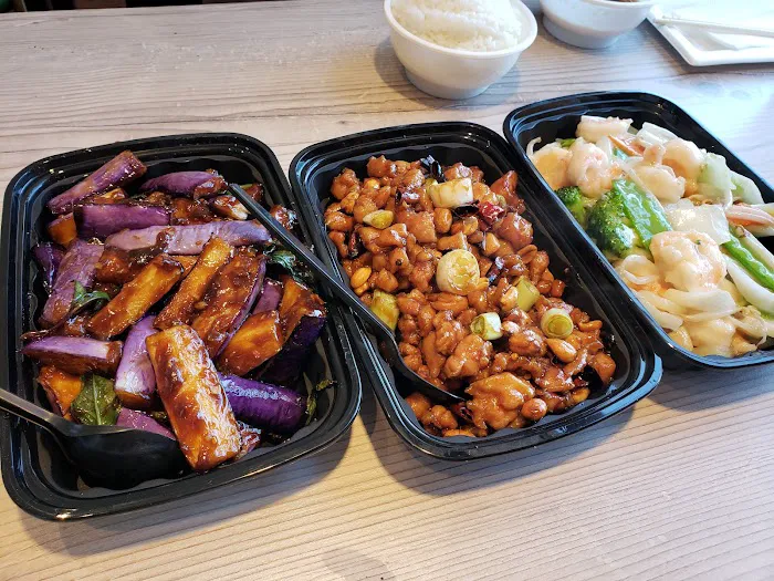 Bamboo Kitchen Chinese Cuisine 2