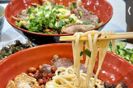 FengYing Guilin Rice Noodles 冯瀛桂林米粉