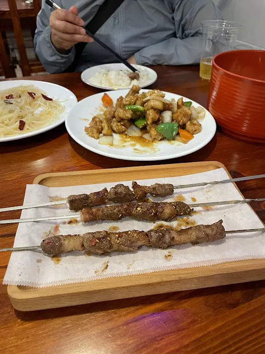 东北菜馆Sheng Yuan Restaurant 东北串儿 8