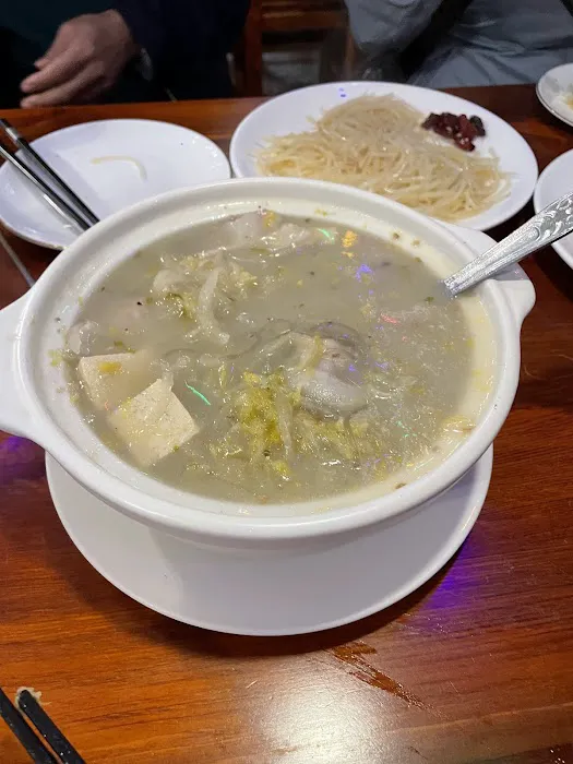 东北菜馆Sheng Yuan Restaurant 东北串儿 10