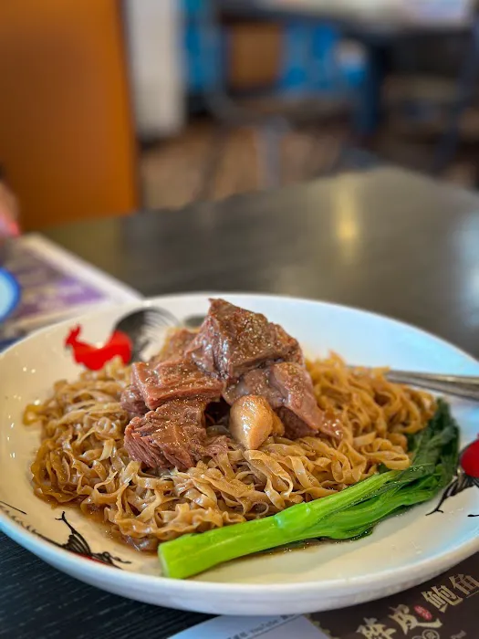 Tam's Noodle House 5