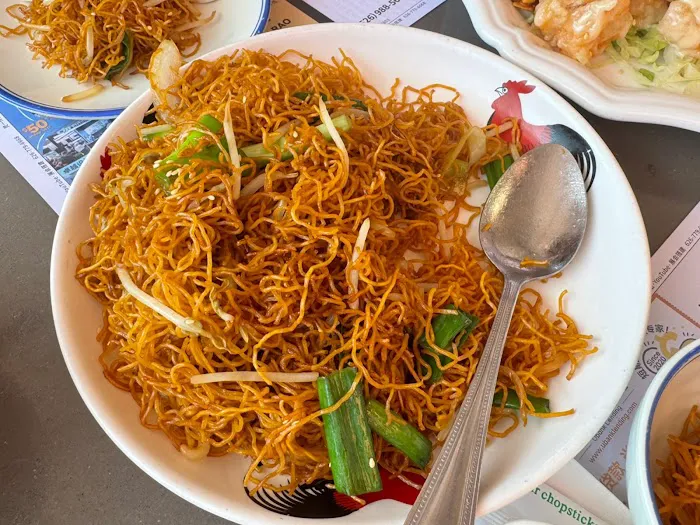 Tam's Noodle House 8