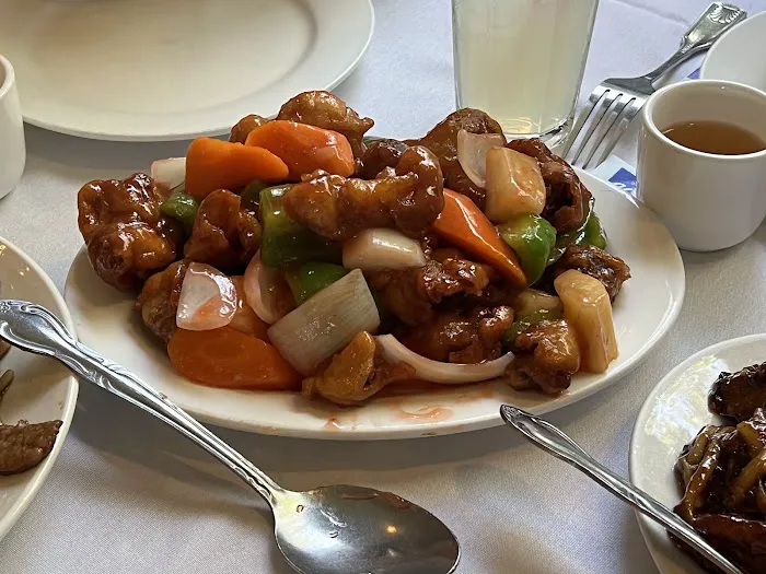 Yang Chow Restaurant 2