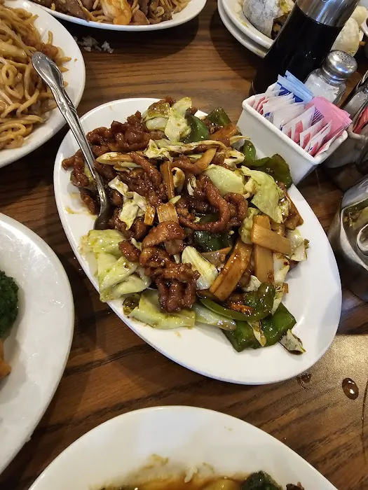 Yang Chow Restaurant 5