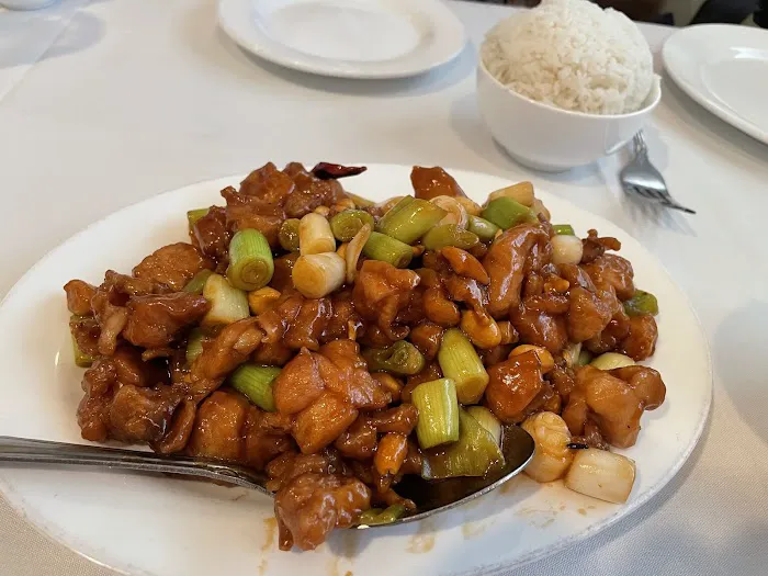 Yang Chow Restaurant 8