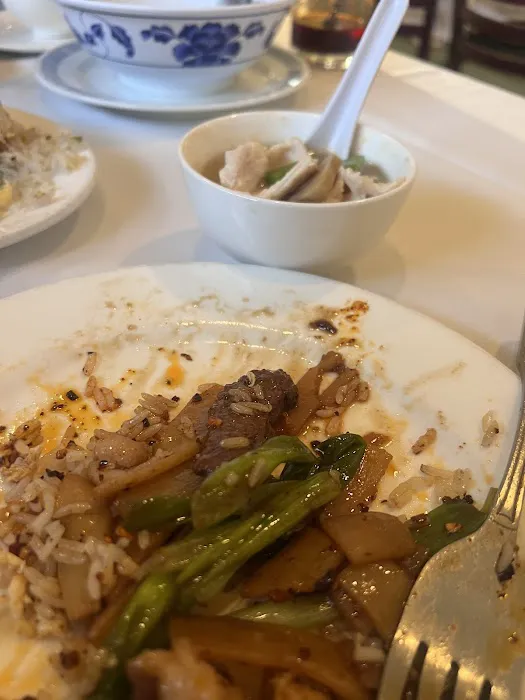 Yang Chow Restaurant 6