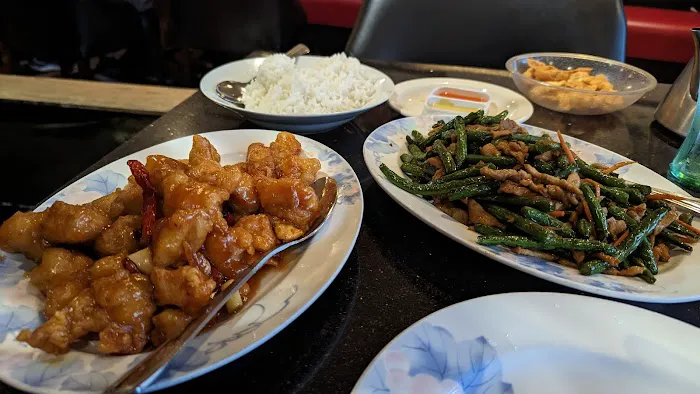 New Mandarin Garden Restaurant 1