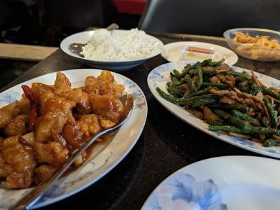 New Mandarin Garden Restaurant 0