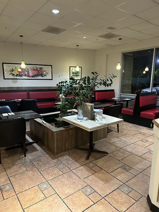 New Mandarin Garden Restaurant 3