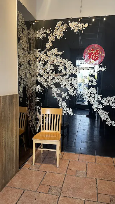 New Mandarin Garden Restaurant 6