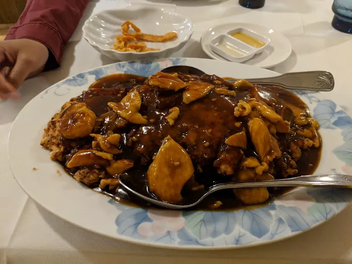 New Mandarin Garden Restaurant 9