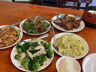 Pauline's Chinese Kitchen 0