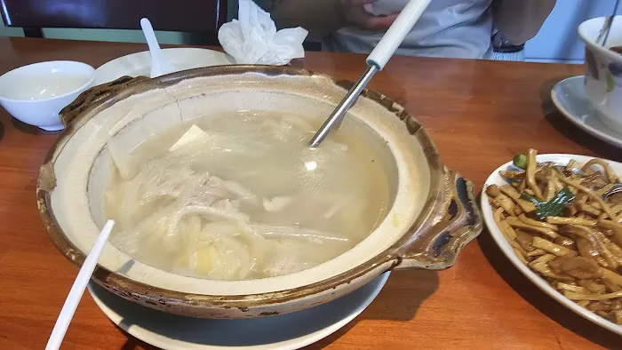 Pauline's Chinese Kitchen 6