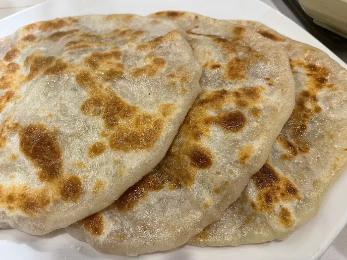 Mongolian Home Made Pie 蒙古馅饼 4