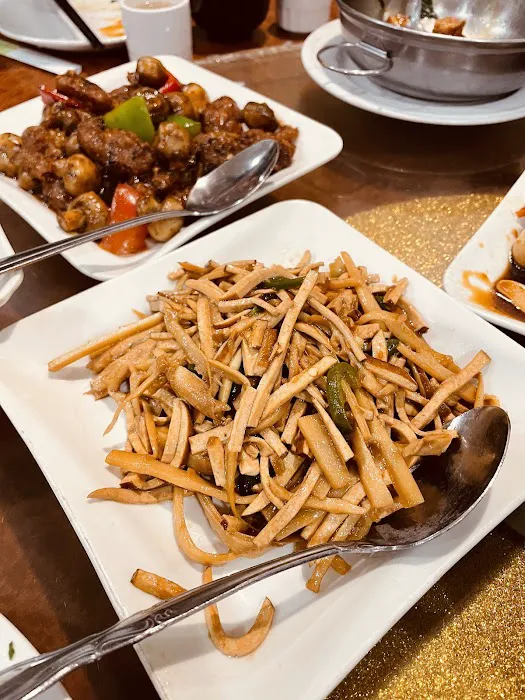 Happy Family Restaurant - Rowland Heights 10