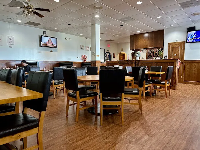 Jin's Garden Chinese Restaurant 3