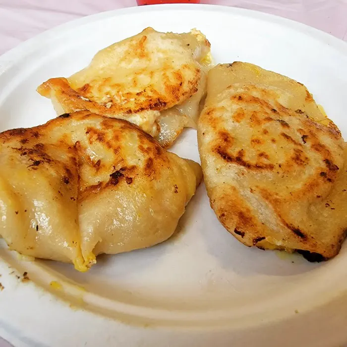 Hong's Chinese Dumplings 4
