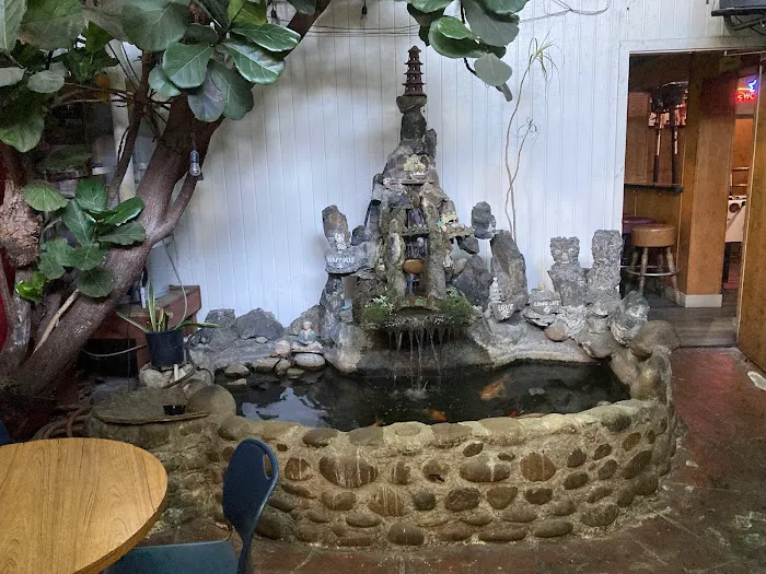 Wong's Golden Palace 10