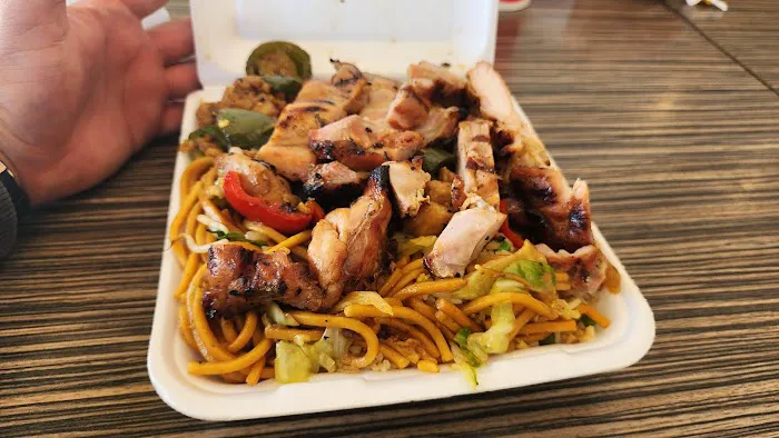 Lucky Chinese Food 7