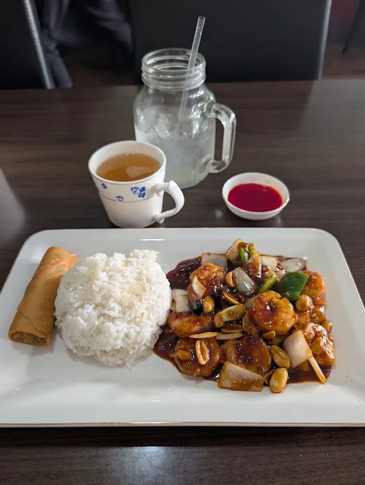 Wok in cafe 10