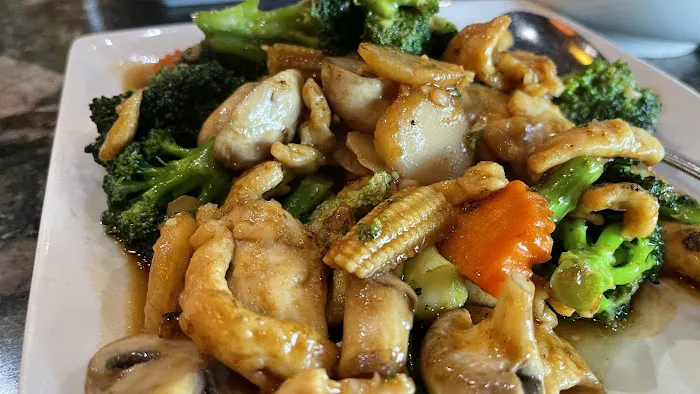 Canton Bistro 6