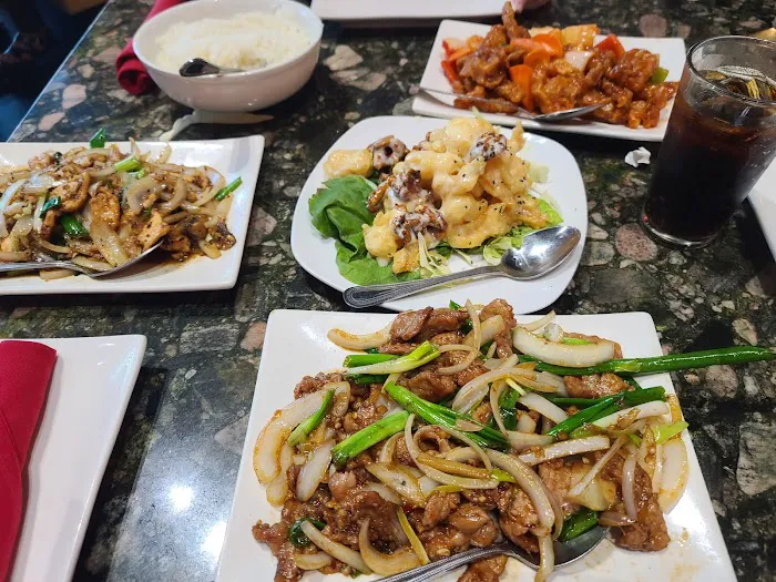 Canton Bistro 9