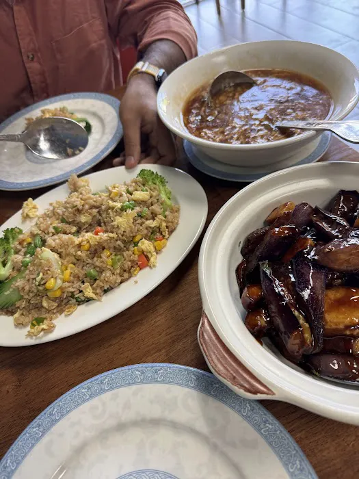 JW China Wok Chinese Cuisine 6