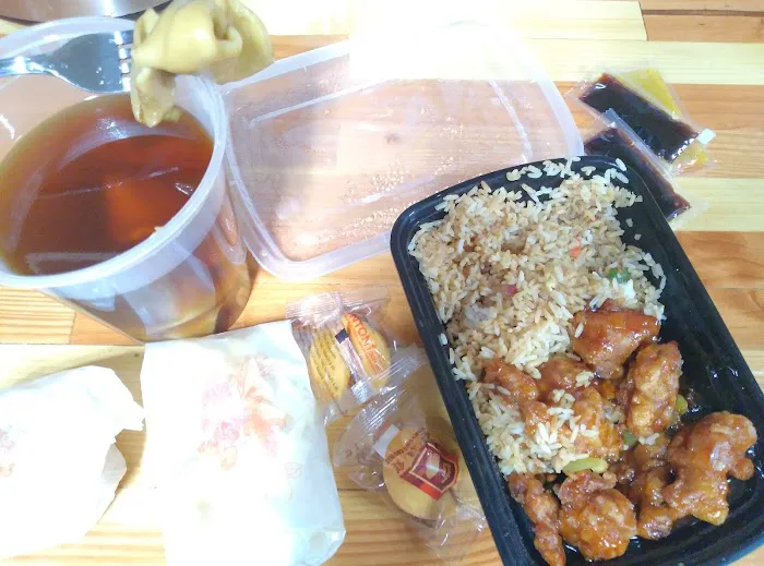 Tray's Garden Chinese Restaurant 10