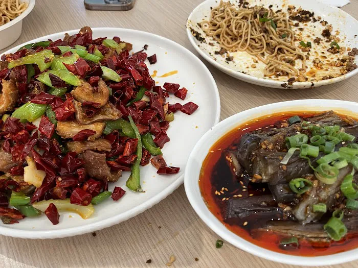 LeShan Beef 乐山古镇跷脚牛肉 7