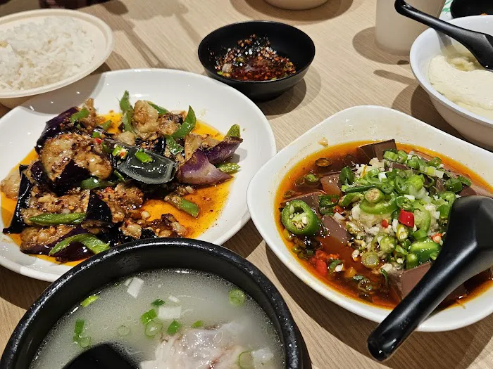 LeShan Beef 乐山古镇跷脚牛肉 6