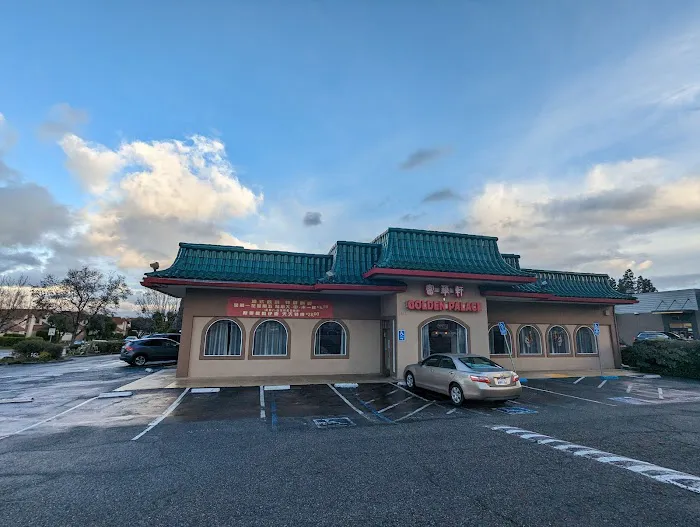 Golden Palace Restaurant 8