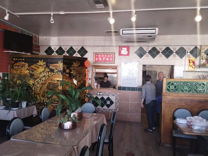 Edna Ray Chinese Restaurant 9