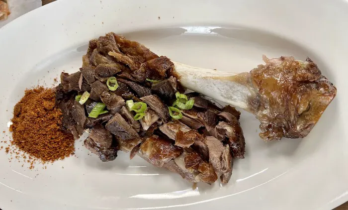 Yummy Kitchen 闻香居 7
