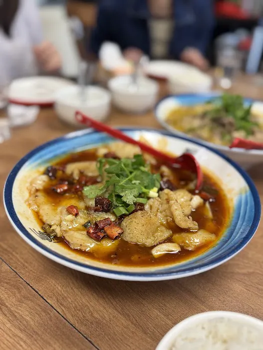 Yummy Kitchen 闻香居 9