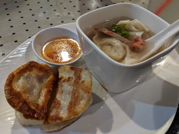 Pearl River Restaurant 7