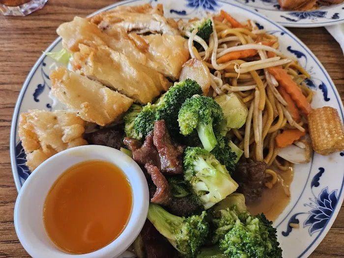 China Station Restaurant 2