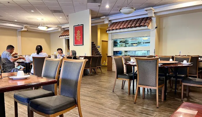 East Lake Chinese Restaurant and Dim Sum (東湖海鮮酒家) 2